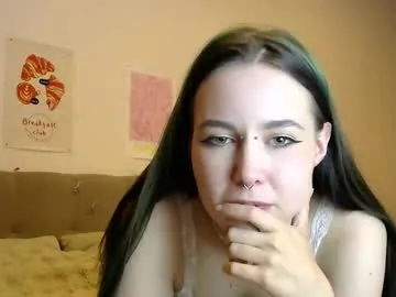 almmilk – webcam model profile photo