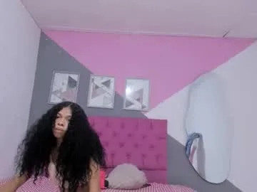 chey_petite – webcam model profile photo
