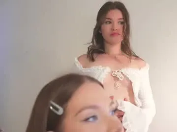 eloise_meyy's Thumb Image