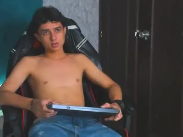 ethanlowell – webcam model profile photo