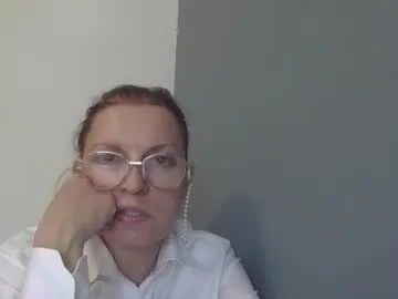 evaglad – webcam model profile photo