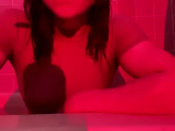 freakyfitgirl's Thumb Image