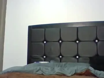 glossybae – webcam model profile photo