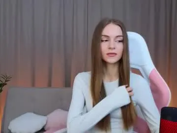 kimbeerlou – webcam model profile photo