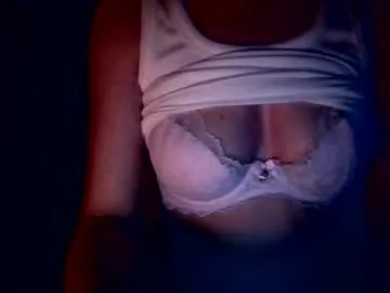 leilameow97 – webcam model profile photo