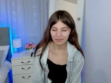 little__lunaa – webcam model profile photo