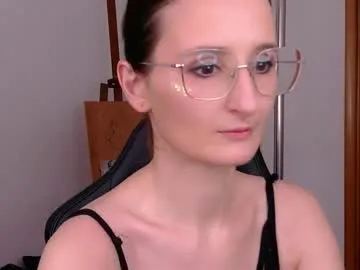 nova_mystic – webcam model profile photo