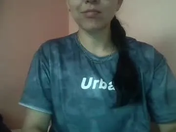 paolamz10 – webcam model profile photo