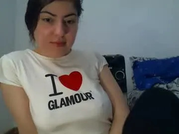 sexynyu18 – webcam model profile photo