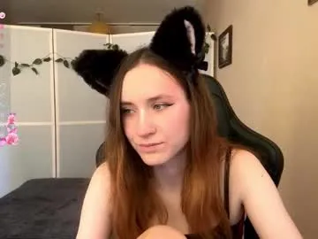skinnykittymeow – webcam model profile photo