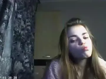 sophiesuvi – webcam model profile photo