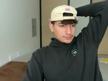 strawberryboy69 – webcam model profile photo