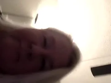 whipsnap19 – webcam model profile photo