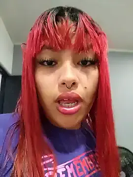 Redhead tagged live sex cams