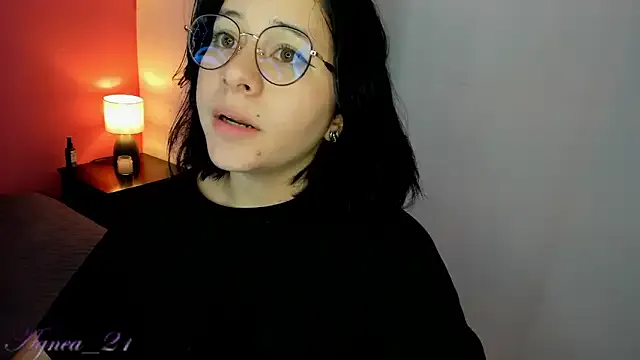 agnes_213 – webcam model profile photo