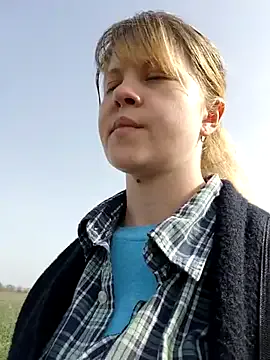 astiSWEET – webcam model profile photo