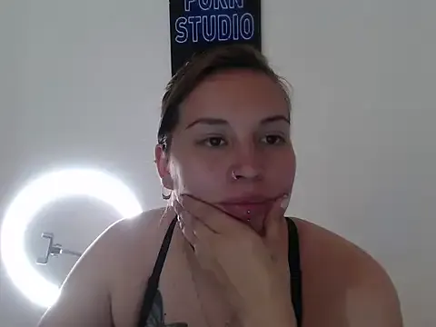 cloequeen15's Thumb Image