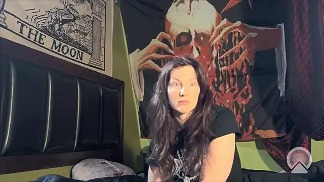 courtneyoccult – webcam model profile photo