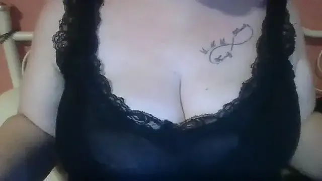 Eiv180 – webcam model profile photo