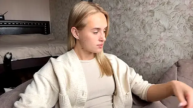 ElisabetLorney – webcam model profile photo