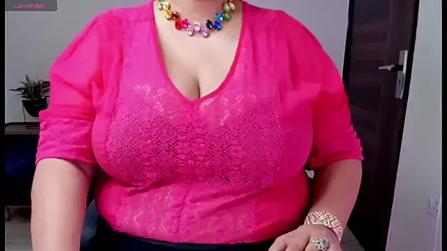 Gulabi_Queen's Thumb Image
