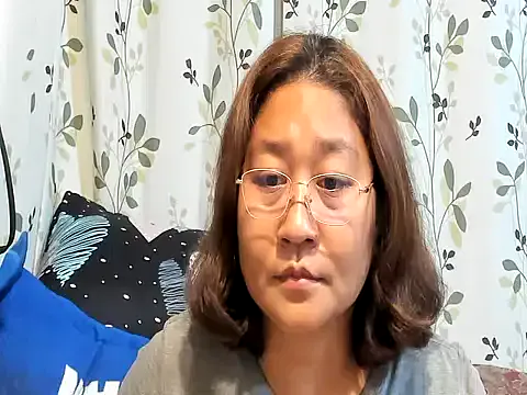 hotchubby37 – webcam model profile photo