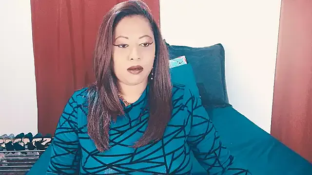 Indianlust69 – webcam model profile photo