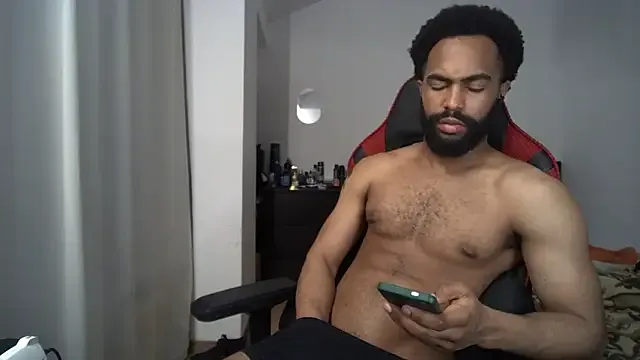 kevi_cocks – webcam model profile photo