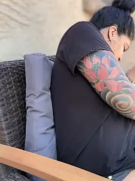 kimmiakiss22 – webcam model profile photo