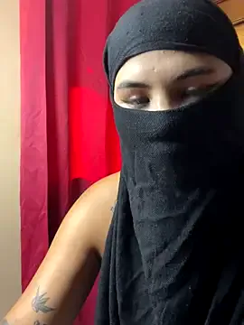 Nayla-Mouna – webcam model profile photo