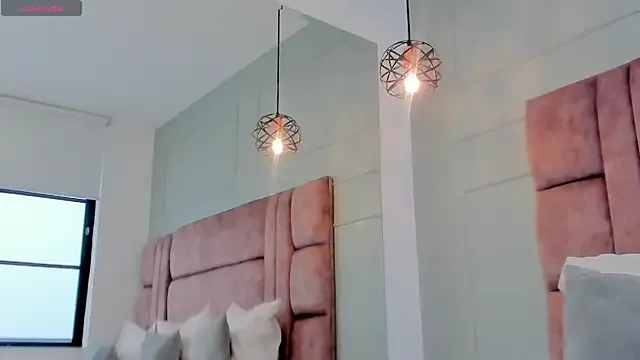 saray_marquez – webcam model profile photo