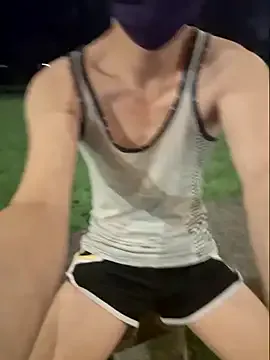 Win092719 – webcam model profile photo